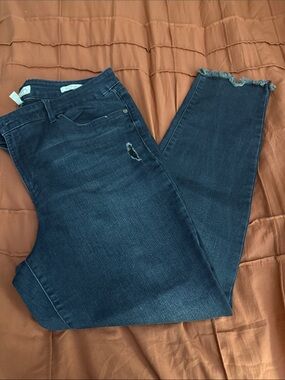 sofia by sofia vergara Dark Blue Distressed Ankle Jeans